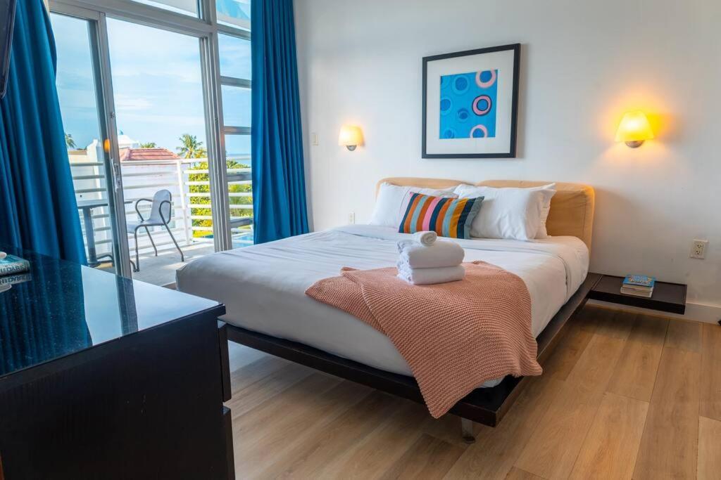 Apartamento 1 Bedroom With King Bed And Roof-top Pool And Bar C503